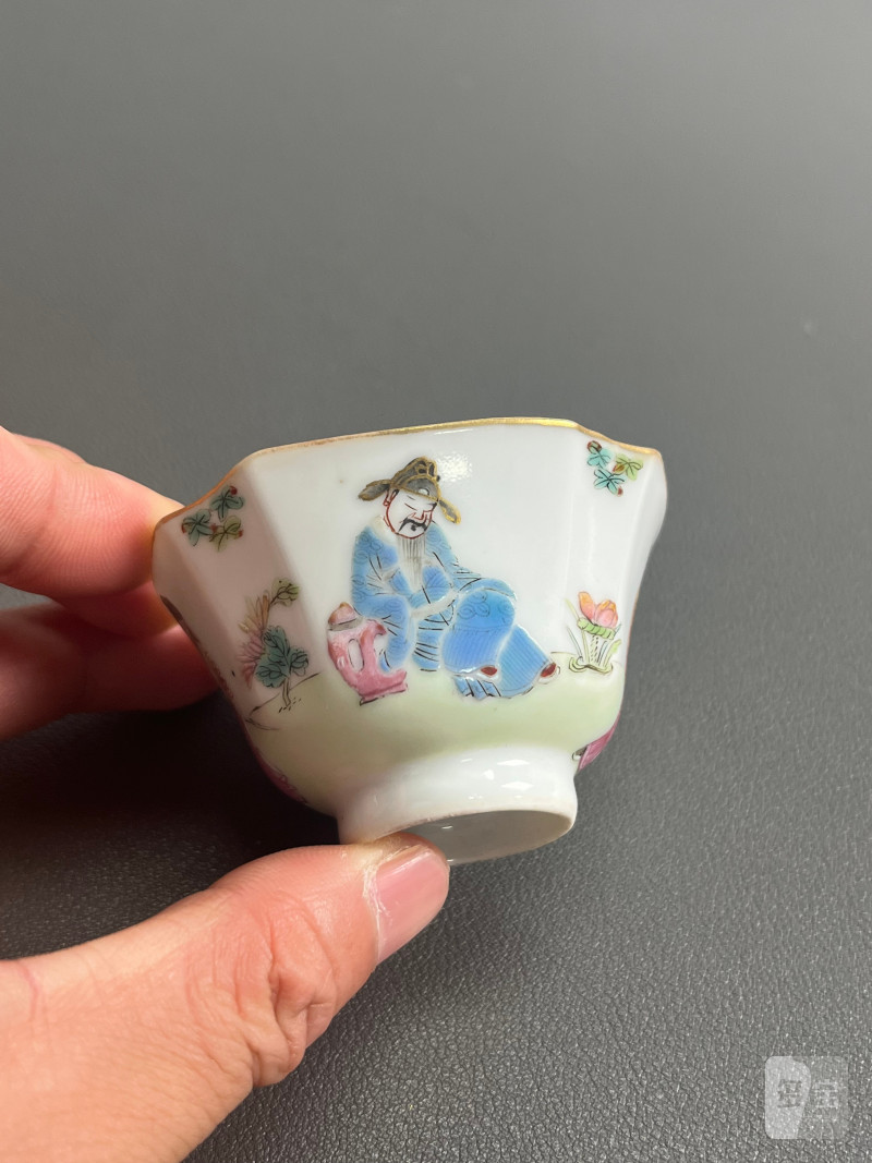 清道光  粉彩“四爱”图倭角杯 - 图4